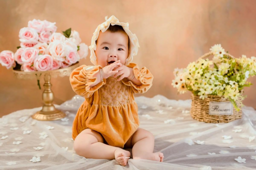 瓦房店宝宝吐舌头怎么回事